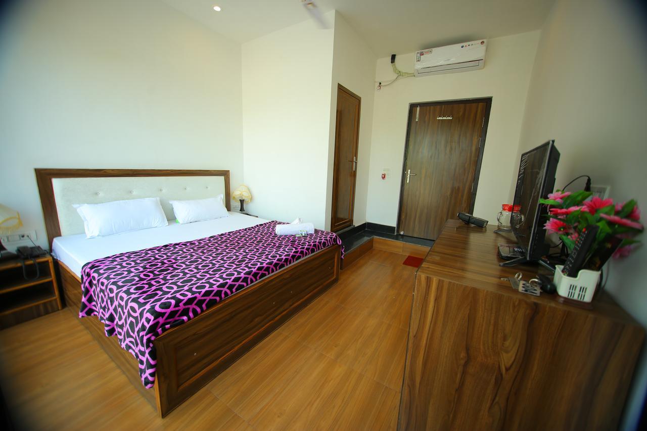 Osakataj Hotel Agra  Kültér fotó