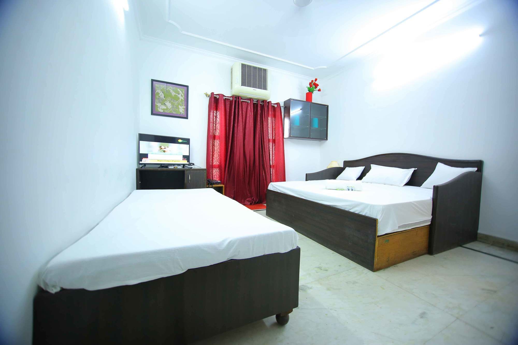 Osakataj Hotel Agra  Kültér fotó