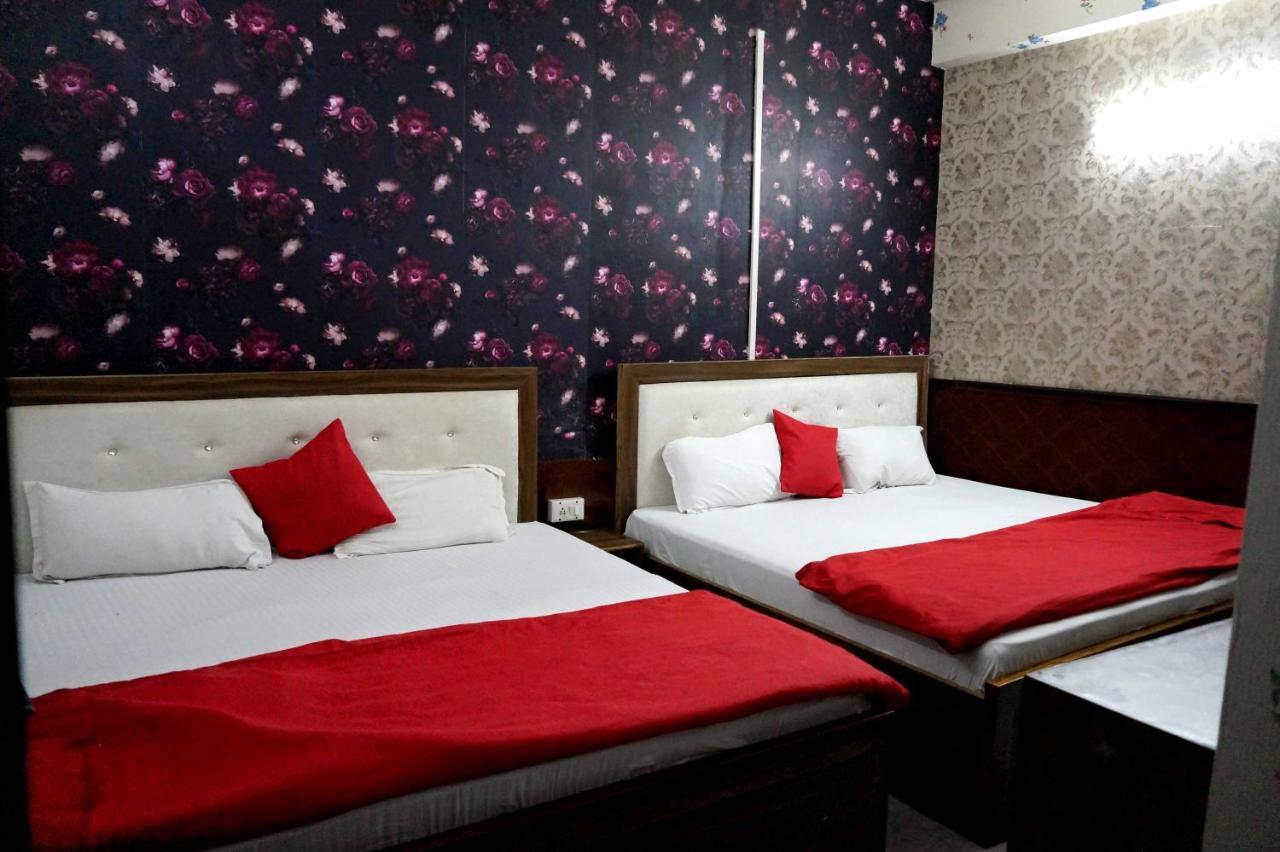 Osakataj Hotel Agra  Kültér fotó