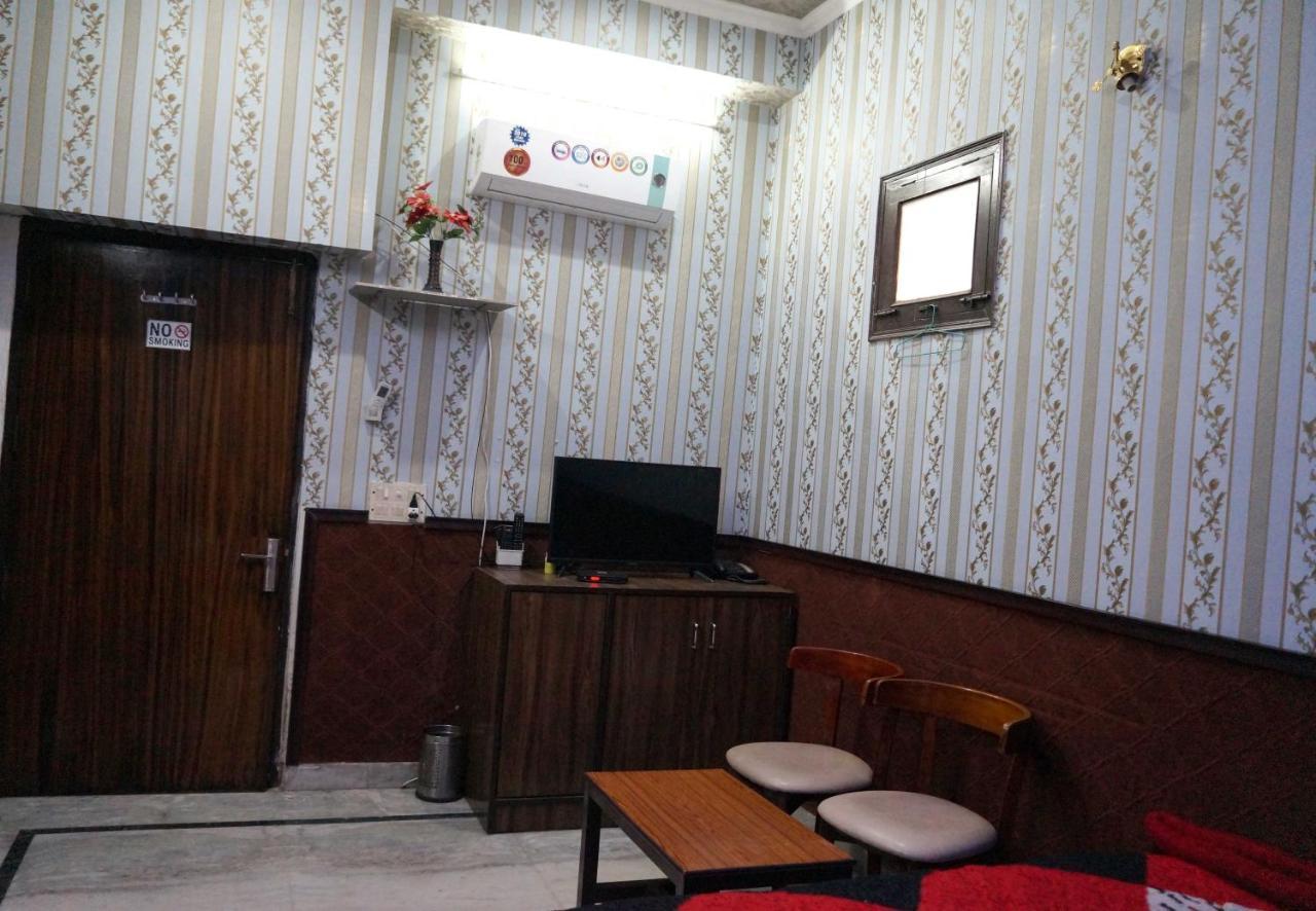 Osakataj Hotel Agra  Kültér fotó