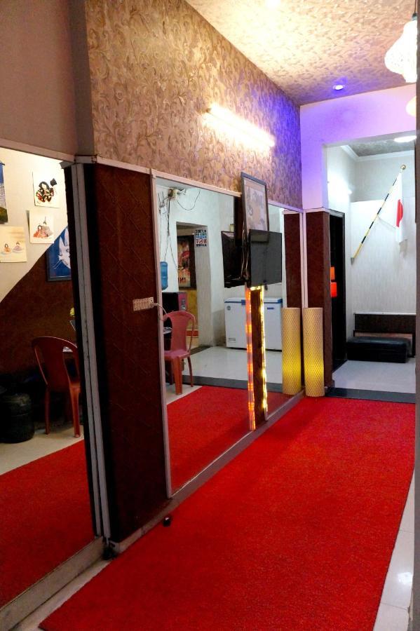 Osakataj Hotel Agra  Kültér fotó
